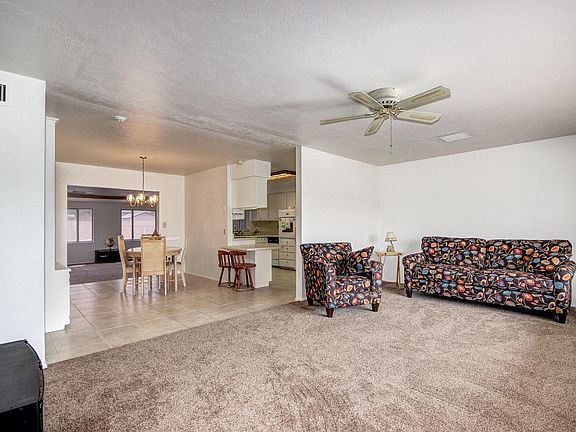 2nd image of 5847 E Billings St