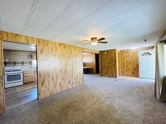 5th image of 604 N 4th Ave