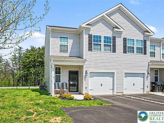 2nd image of 1131 Martin Rd