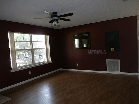 3rd image of 40250 Sunburst Dr