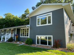 1047 S Shore Dr, Detroit Lakes, MN 56501