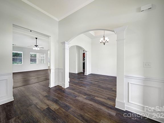 4th image of 6021 Piscataway Ct