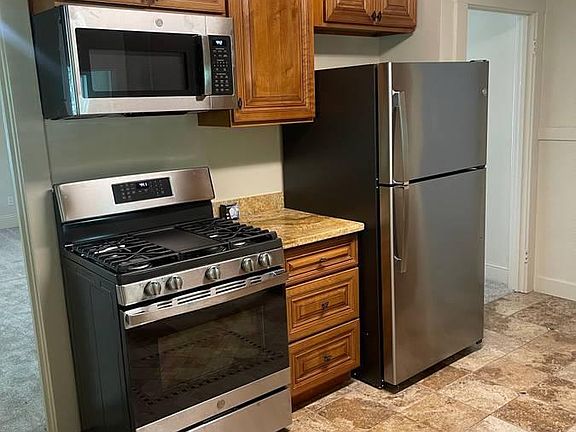 4th image of 1506 W Selby Ln