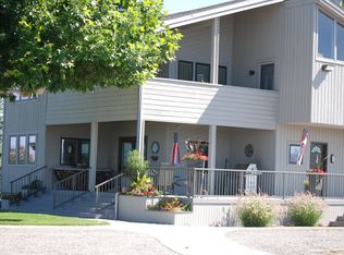 200 Grey Rd, Grandview, WA 98930