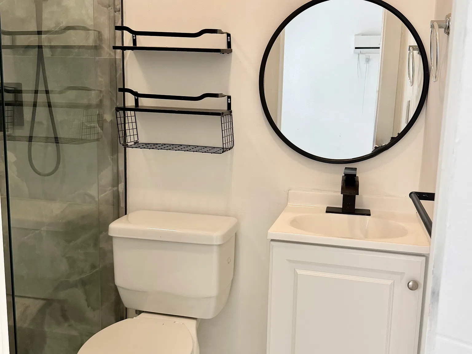 1 bed, 900 sqft, $2,000 — Photo 4