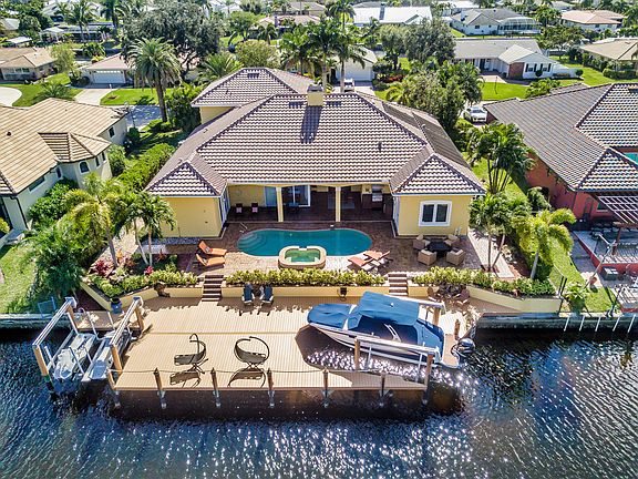4th image of 1009 Bal Isle Dr