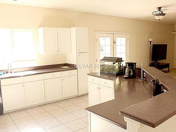 5th image of 6117 Camas Canyon Ave