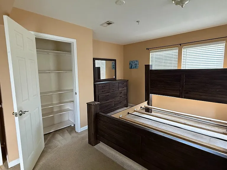 5212 Astor Pl SE — Photo 98