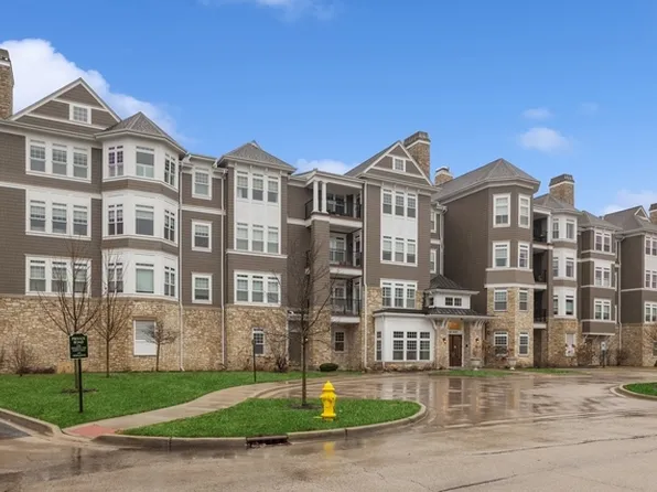 149 W Kennedy Ln #408, Hinsdale, IL 60521