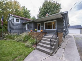 3063 E Gordonville Rd, Midland, MI 48640