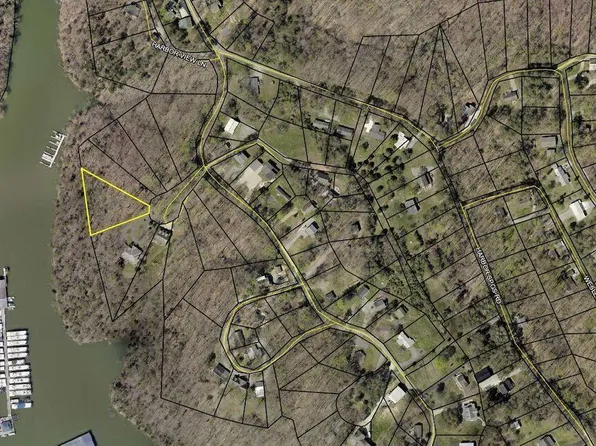 6 Marina Point Ct, Jamestown, KY 42629