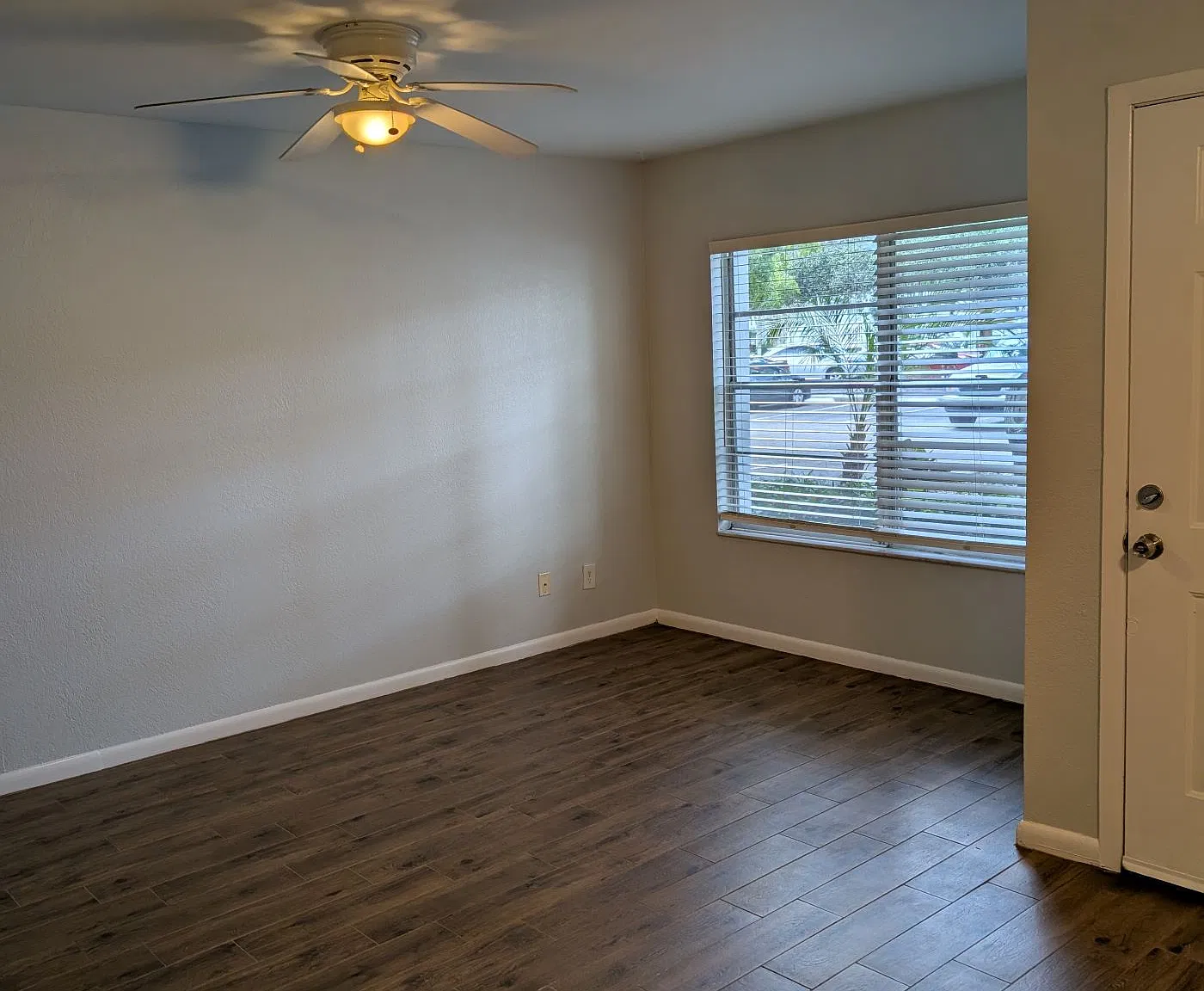 2 bed, 884 sqft, $1,550 — Photo 4