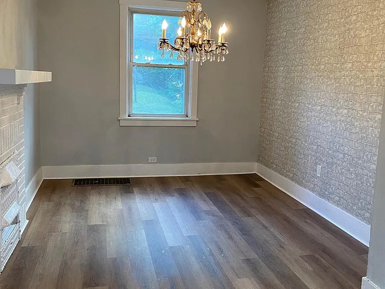 4144 Stanley St — Photo 2