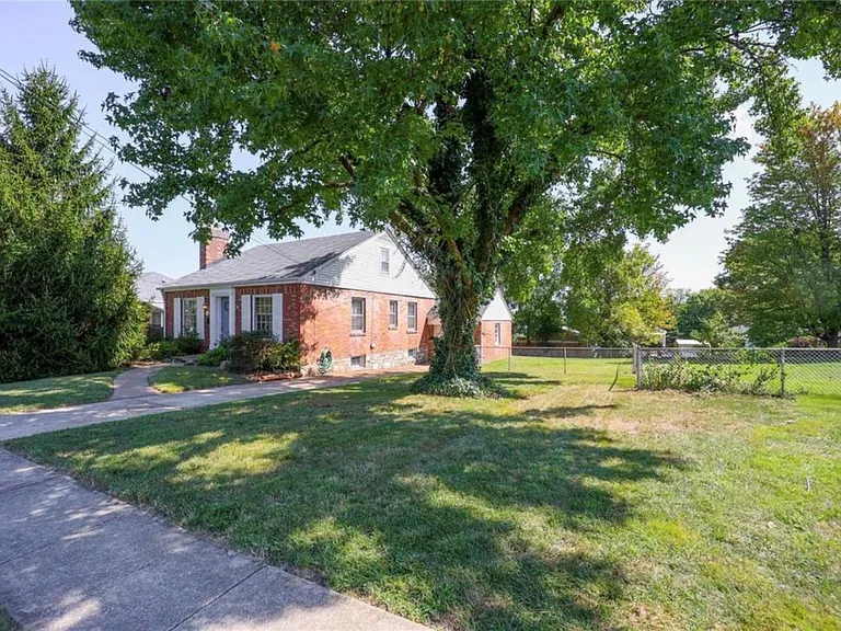 8526 Pilot Ave — Photo 16