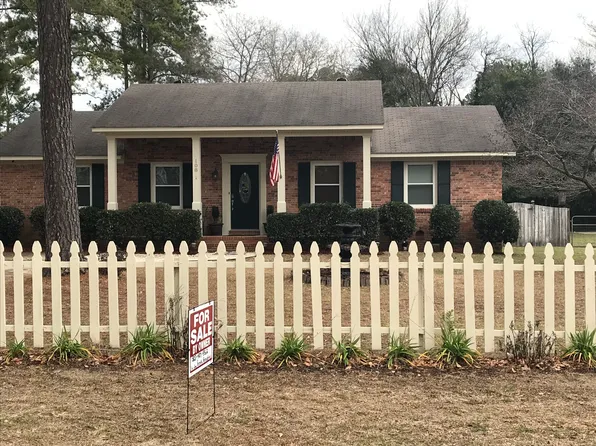 108 Price St, Camden, SC 29020