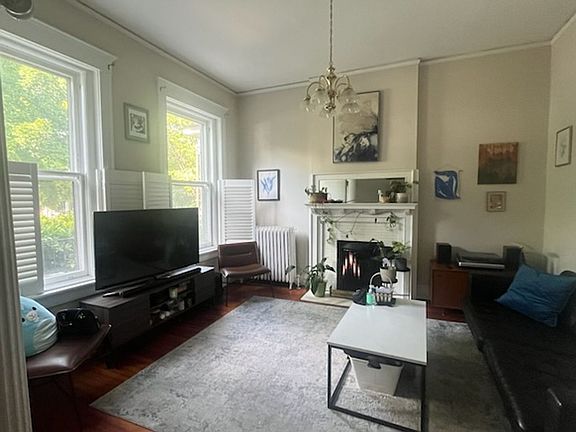 5th image of 2509 Hanover Ave #A
