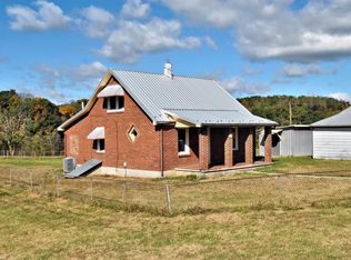 6105 Indian Valley Rd, Radford, VA 24141