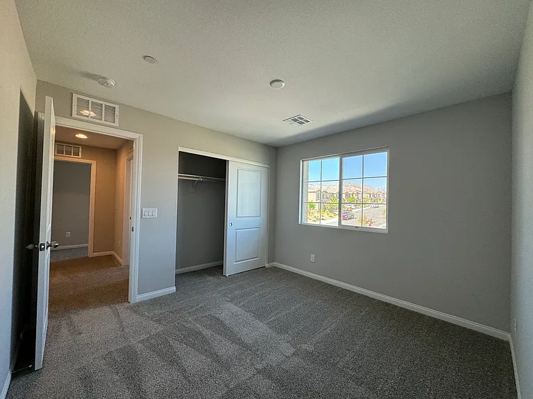 8564 Luse St — Photo 10