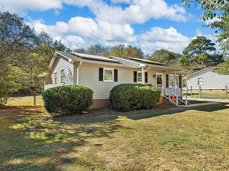 475 Briarwood Dr, Pacolet, SC 29372