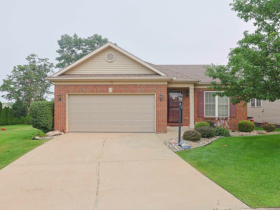 1st image of 18131 Cloverleaf Dr N