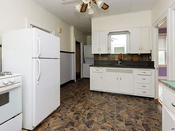 5th image of 181 Verbena Ave