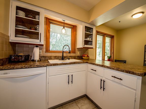 4th image of 4377 Kenmont Pl