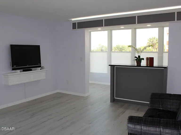 329 Wilder Blvd — Photo 13