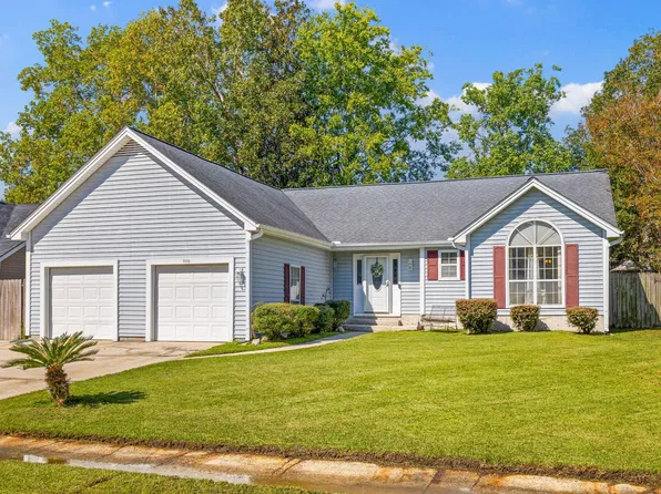 103 Red Cypress Dr, Goose Creek, SC 29445