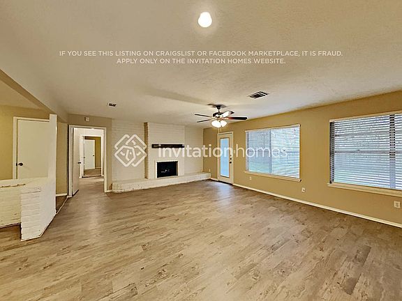 4th image of 16430 Forest Bend Ave