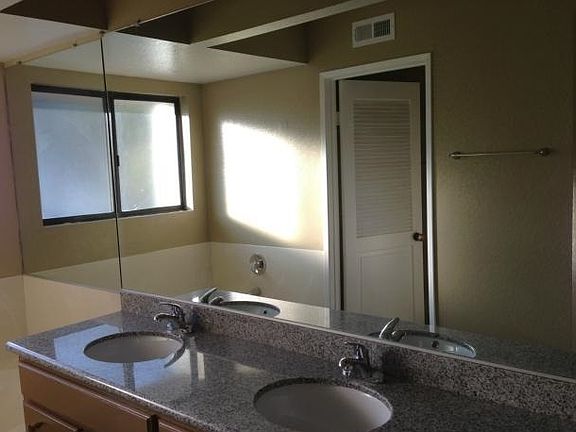 5th image of 1209 Porto Grande