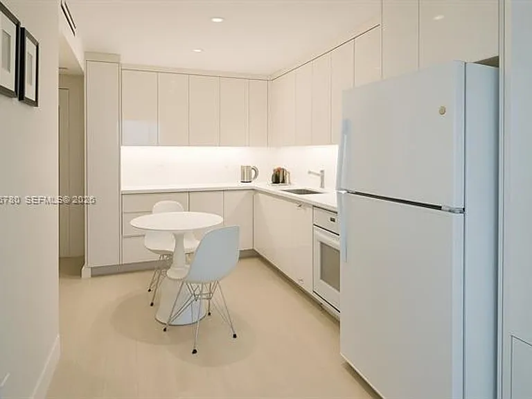 2301 Collins Avenue Cu #636 — Photo 4