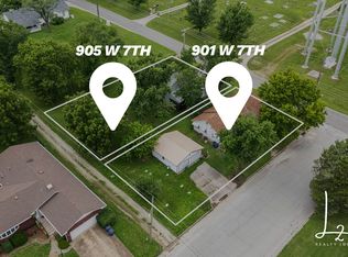 901 & 905 W 7th St, Chanute, KS 66720