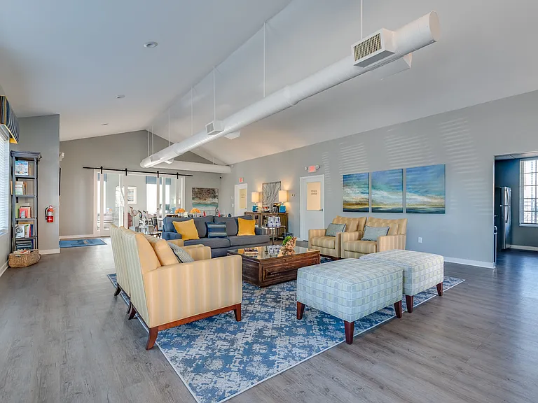 Westbrook Apartments — Photo 15