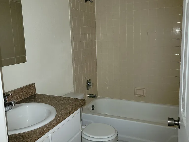 5355 SE 30th Pl #B — Photo 7