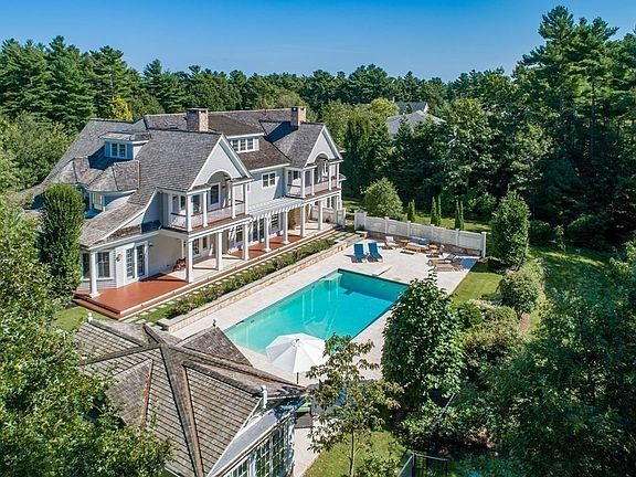 4th image of 19 High Ridge Dr