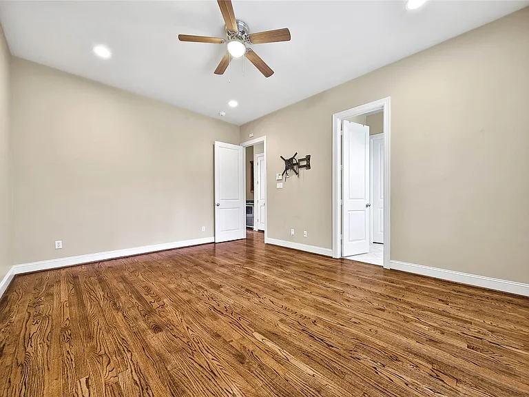 902 W 23rd St #B — Photo 25