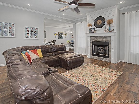 5th image of 6903 S 4th St W