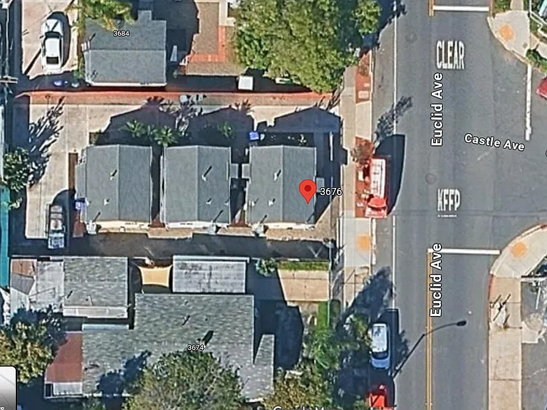 3 homes lot. Middle one is 3680