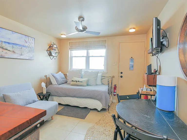 9609 Ventnor Ave #B6 — Photo 6