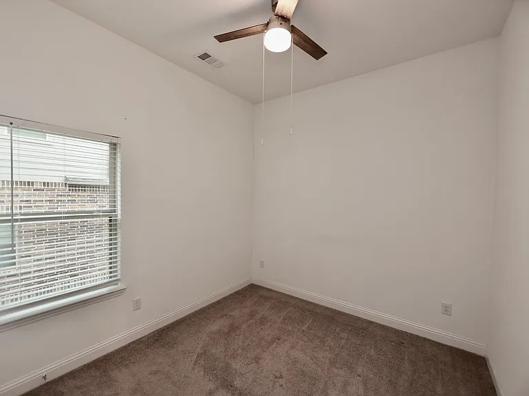 124 Canonbury Dr — Photo 25