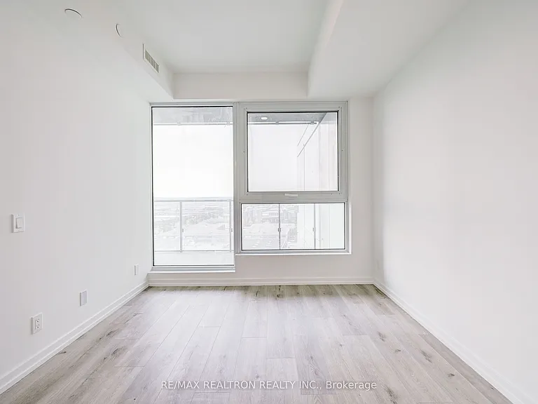 7890 Jane St #1508 — Photo 12