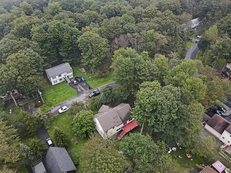 2704 Starlight Ter — Photo 11