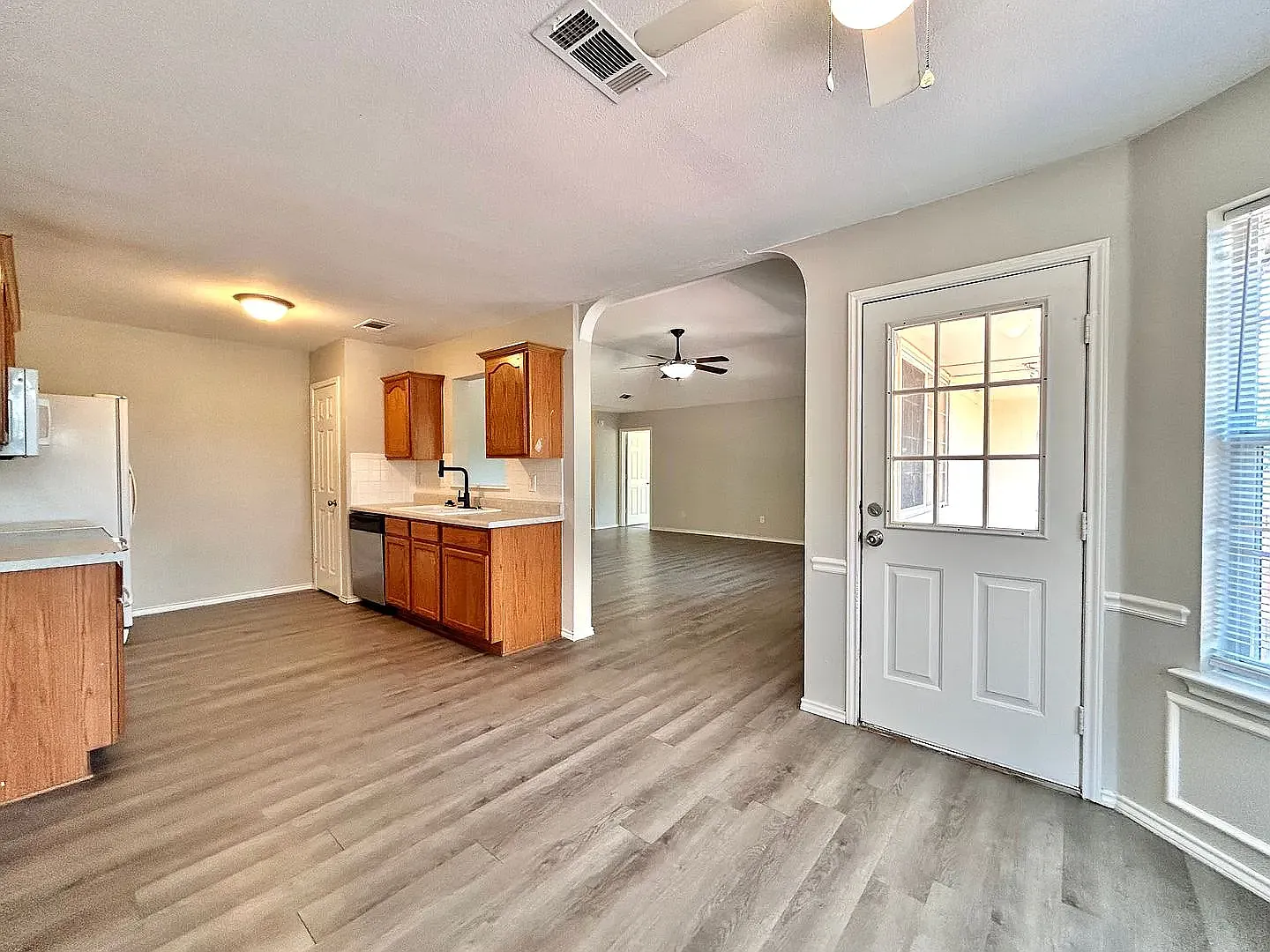 4 bed, 1613 sqft, $1,650 — Photo 3