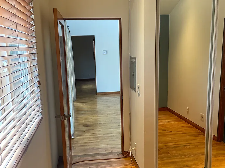 427 Grand Blvd — Photo 36