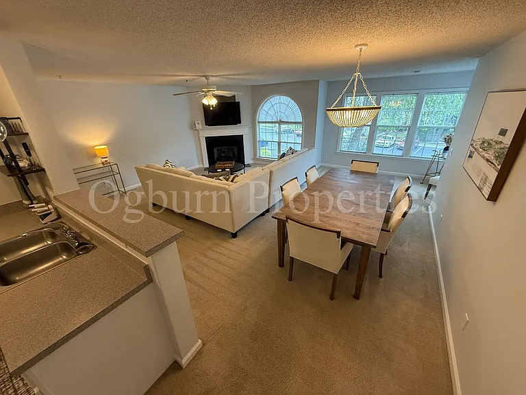 324 Scholastic Ct — Photo 5