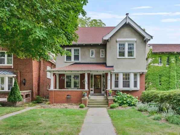 3059 North Prospect AVENUE, Milwaukee, WI 53211