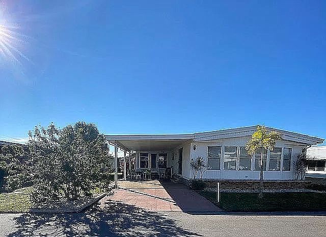 1st image of 529 Avanti Way Blvd