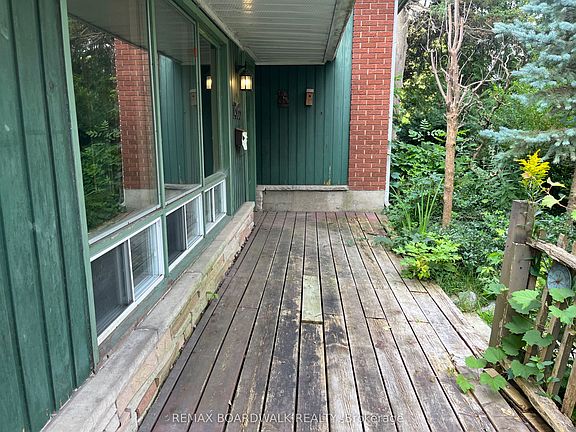 2nd image of 1363 Duford Dr