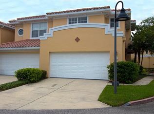 261 Valencia Cir, Saint Petersburg, FL 33716