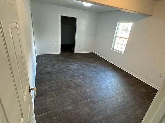4th image of 2357 Orchid St